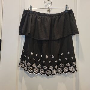Black Floral Embroidered Skirt